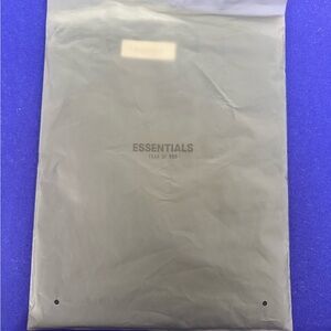 Essentials Fear of God Stretch Limo Limo Tee (Large)